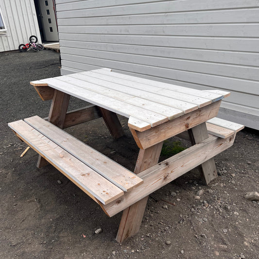 Ármann - Garðborð